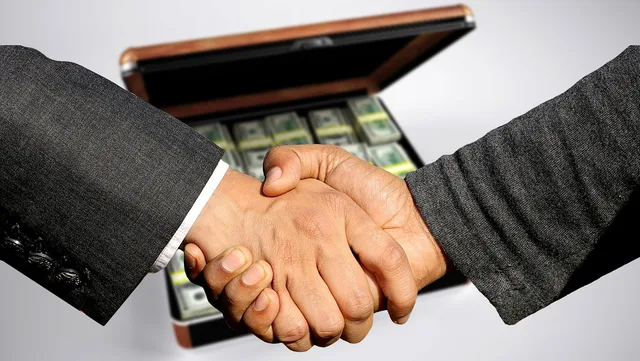 conclusion of contract, handshake, trade, business, profit, black money, control, treasury, sale, to buy, selling, commercial, shopping, money case, currency, money, contract, dollar, shaking hands, handshake, handshake, selling, selling, selling, selling, selling. Before you renew a deal, score the 2027 trends that change a sponsorship quote
